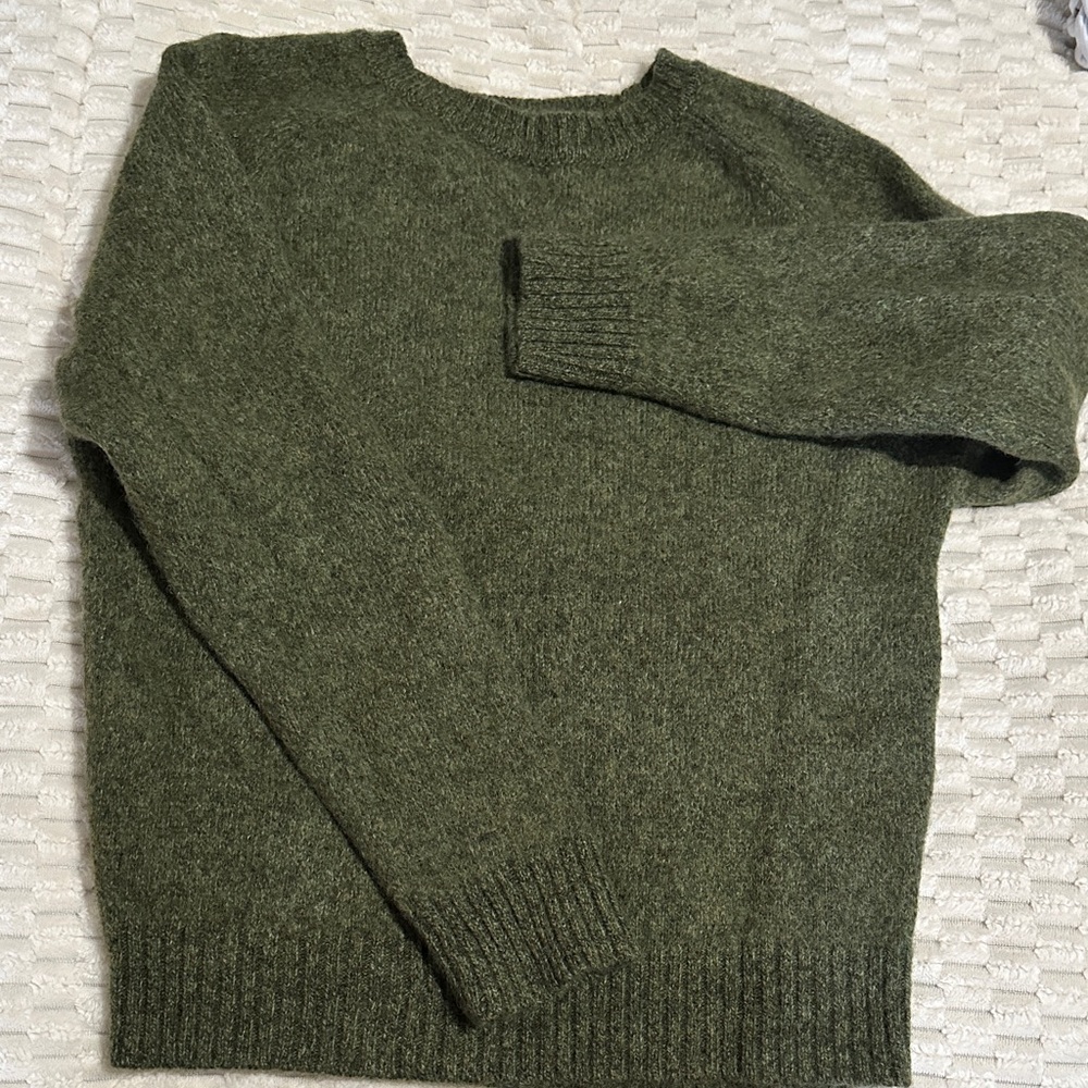 L.L. Bean Men's Crewneck Sweater - Olive Green
